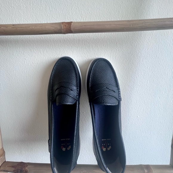 Cole Haan leather boat shoes - Picture 3 of 4